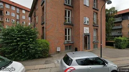 Lejligheder til salg i Charlottenlund - Foto fra Google Street View