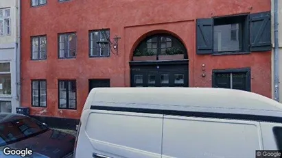 Lejligheder til salg i København K - Foto fra Google Street View Lejligheder til salg i København K - Foto fra Google Street View