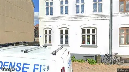 Lejligheder til salg i Odense C - Foto fra Google Street View Lejligheder til salg i Odense C - Foto fra Google Street View