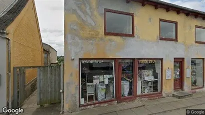 Lejligheder til salg i Rønde - Foto fra Google Street View Lejligheder til salg i Rønde - Foto fra Google Street View
