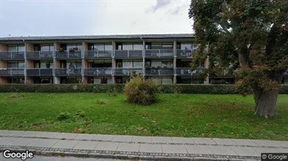 Lejligheder til salg i Søborg - Foto fra Google Street View Lejligheder til salg i Søborg - Foto fra Google Street View