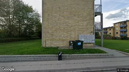 Lejligheder til leje i Søborg - Foto fra Google Street View Lejligheder til leje i Søborg - Foto fra Google Street View