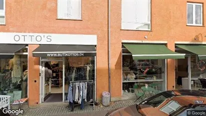 Lejligheder til salg i Kongens Lyngby - Foto fra Google Street View Lejligheder til salg i Kongens Lyngby - Foto fra Google Street View