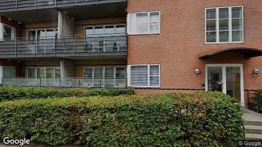Lejligheder til salg i Charlottenlund - Foto fra Google Street View