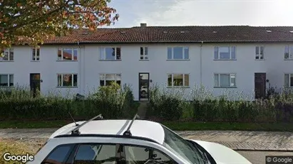 Lejligheder til salg i Kongens Lyngby - Foto fra Google Street View Lejligheder til salg i Kongens Lyngby - Foto fra Google Street View
