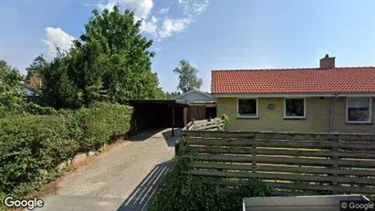 Lejligheder til salg i Karlslunde - Foto fra Google Street View