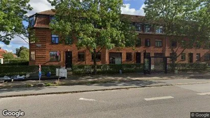 Lejligheder til salg i Valby - Foto fra Google Street View Lejligheder til salg i Valby - Foto fra Google Street View