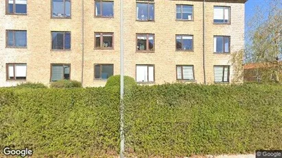 Lejligheder til salg i Kastrup - Foto fra Google Street View Lejligheder til salg i Kastrup - Foto fra Google Street View