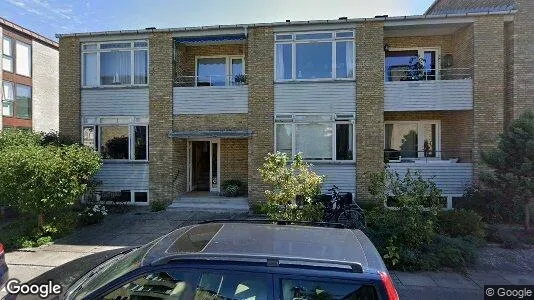 Lejligheder til salg i Charlottenlund - Foto fra Google Street View