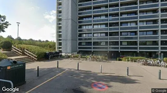Lejligheder til salg i Viby J - Foto fra Google Street View