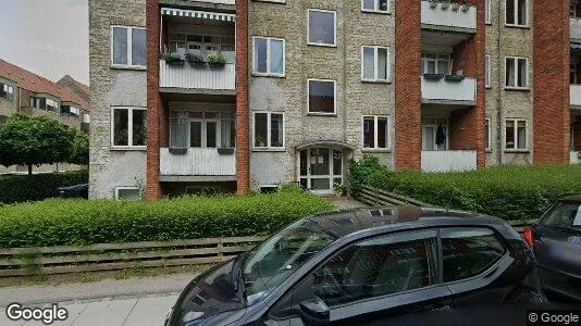 Lejligheder til salg i Charlottenlund - Foto fra Google Street View