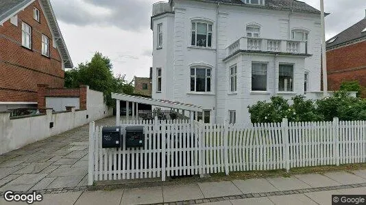 Lejligheder til salg i Hellerup - Foto fra Google Street View