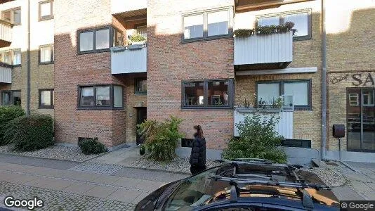Lejligheder til salg i Charlottenlund - Foto fra Google Street View