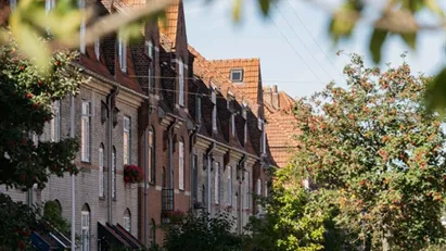 Lys og charmerende 2-plans lejlighed på Østerbro